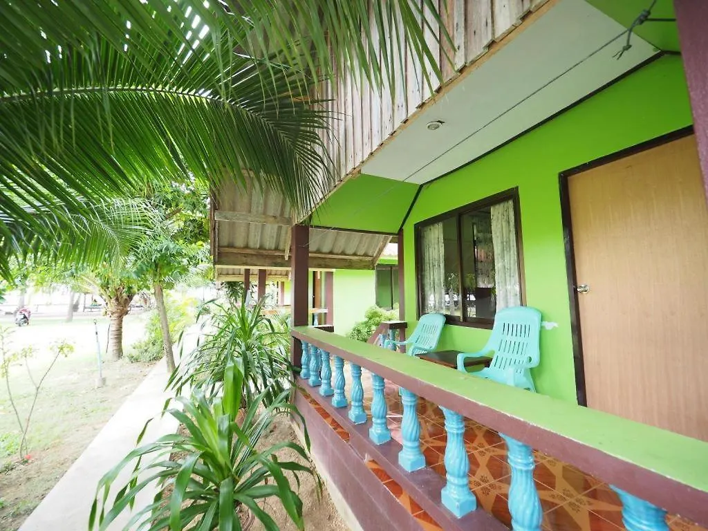 **  Lanta Darawadee Resort Koh Lanta Thailand