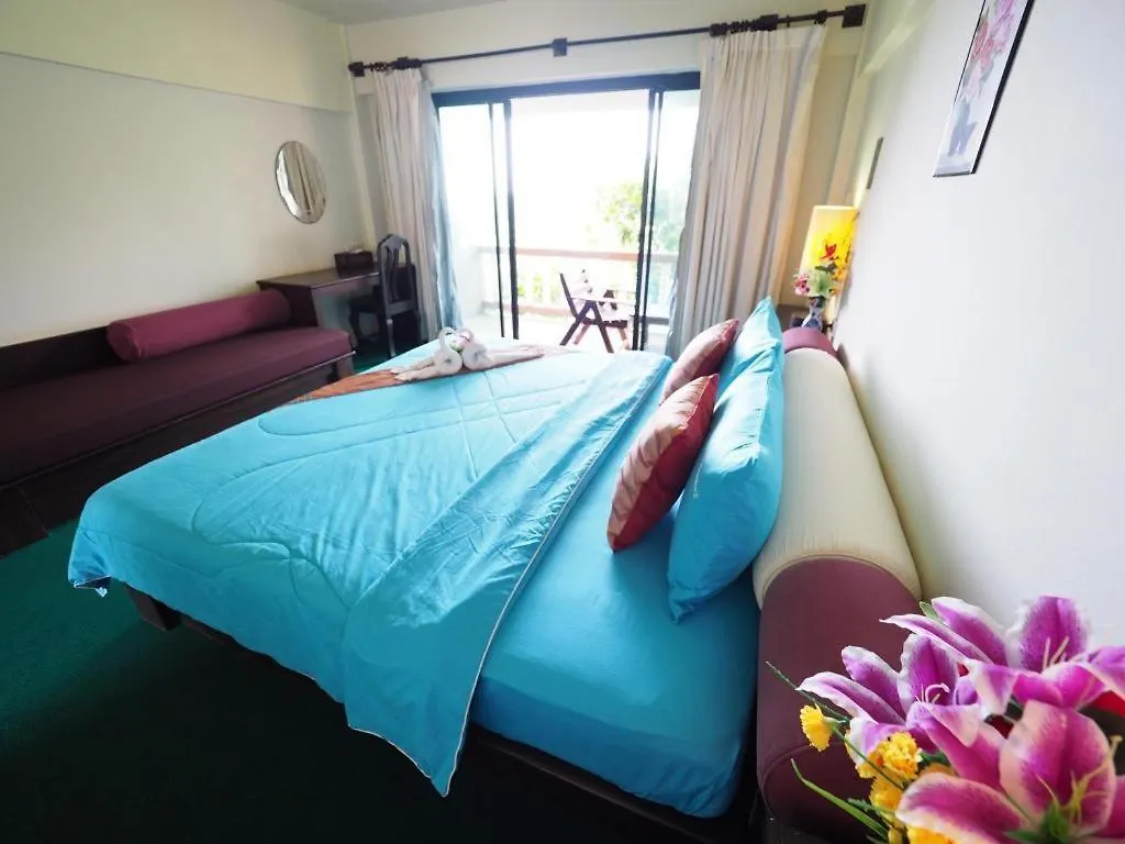 **  Lanta Darawadee Resort Koh Lanta Thailand